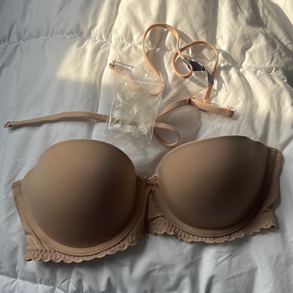 AERIE BEIGE STRAPLESS BRA WITH REMOVABLE STRINGS